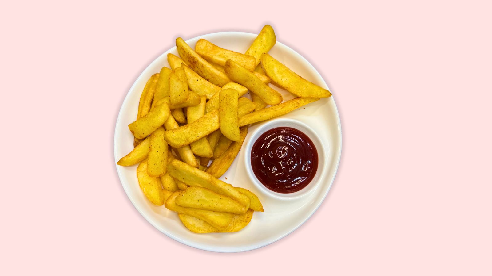 Chunky hand-cut chips with ketchup